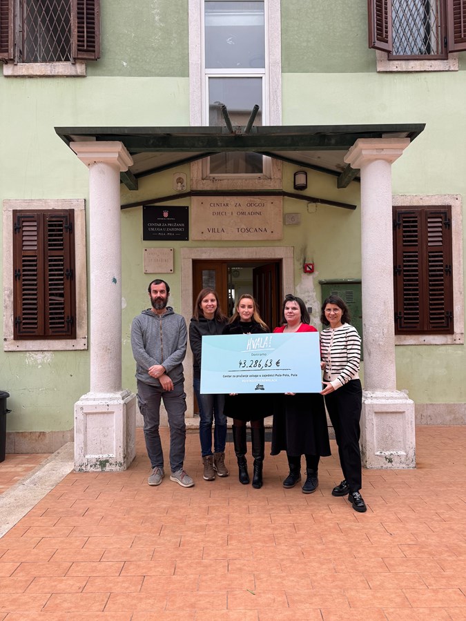 dm Jedni za druge zajedno