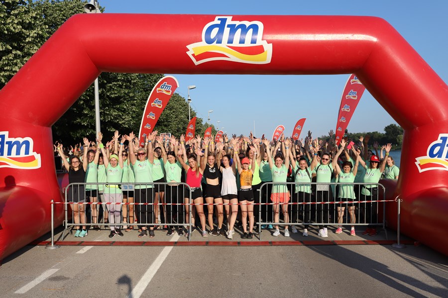 dm Jedni za druge zajedno