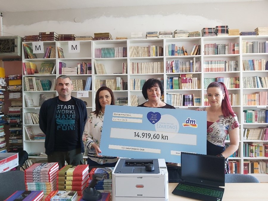 dm Jedni za druge zajedno